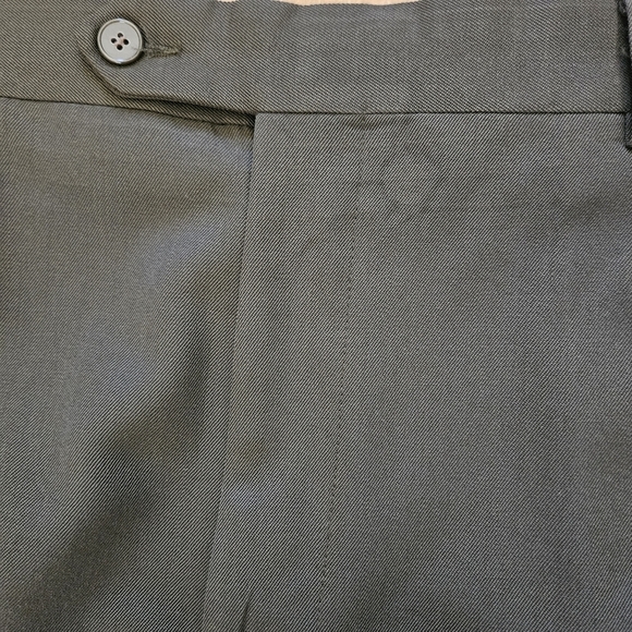Monsieur by Givenchy Pleated Cuffed Slacks Trousers Pants Dark Olive Sz 42Rx27in - Picture 4 of 10